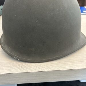 Militær hjelm