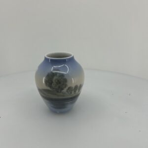 Vase med landskabsmotiv Bing og Grøndahl (500-501)